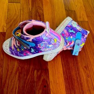 Light up sketchers girls size 3